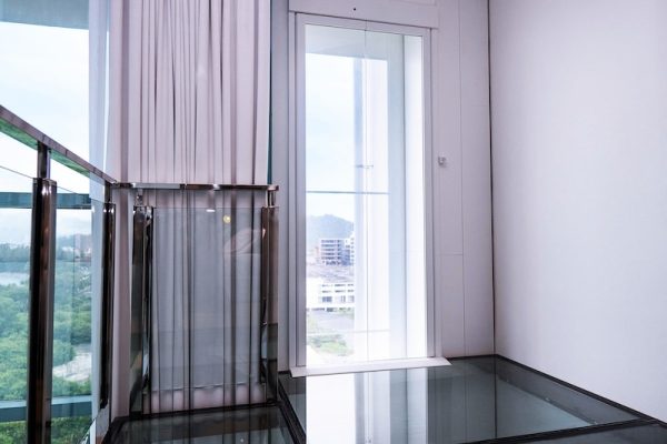 How to Choose the Right Platform Lift for Your Building Project
